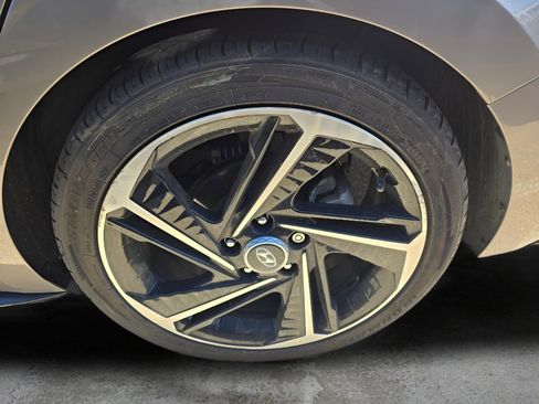 Used 2022 Hyundai Elantra N Line image 30