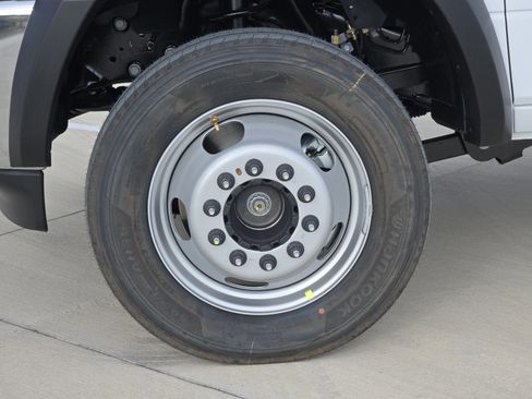 New 2026 RAM 5500 Tradesman image 10