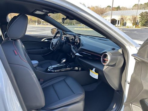 New 2026 Chevrolet Trax RS image 33