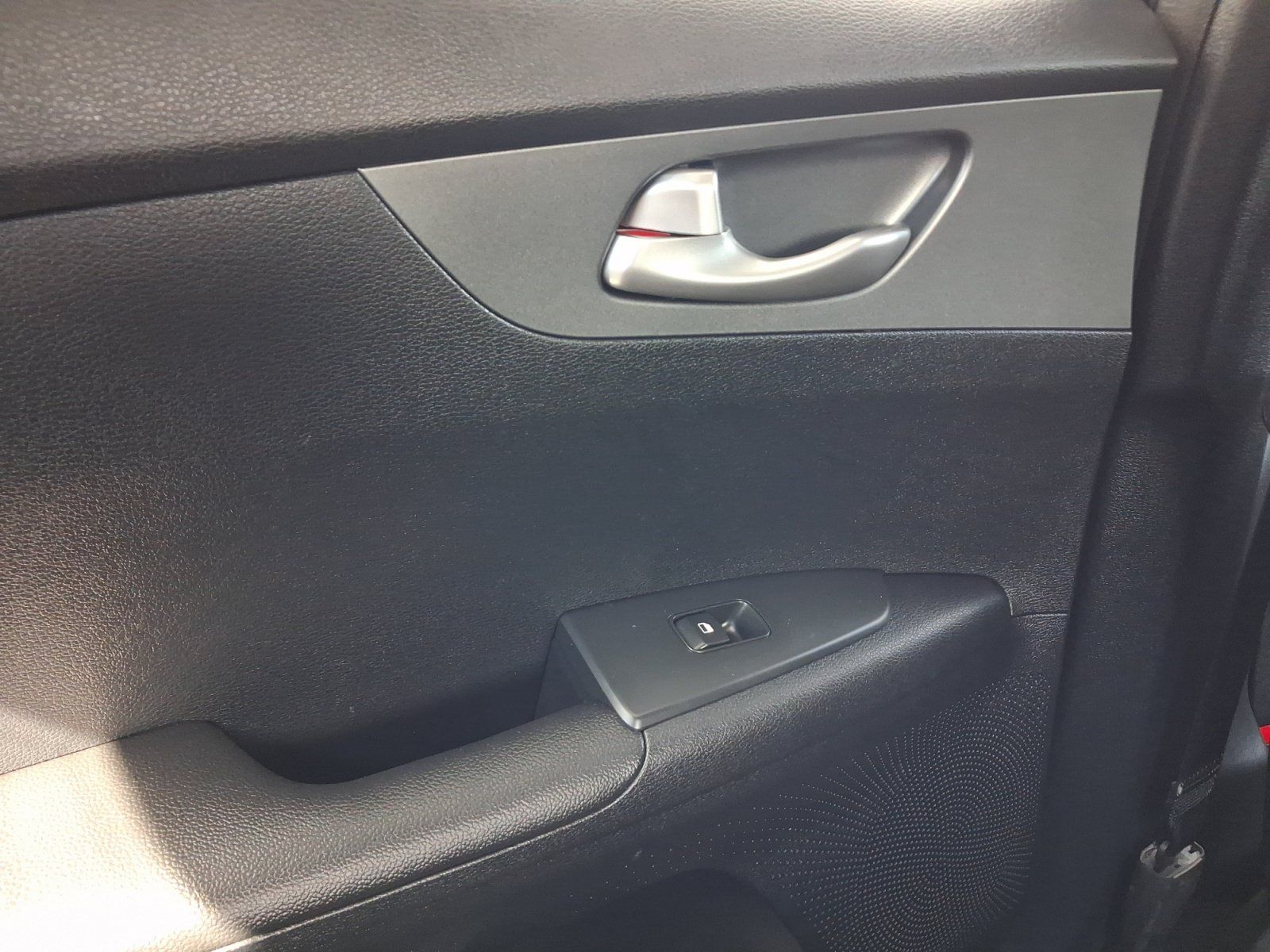 Used 2019 Kia Forte LXS FWD image 19