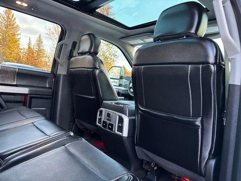 Used 2018 Ford F250 Lariat w/ Lariat Ultimate Package image 15