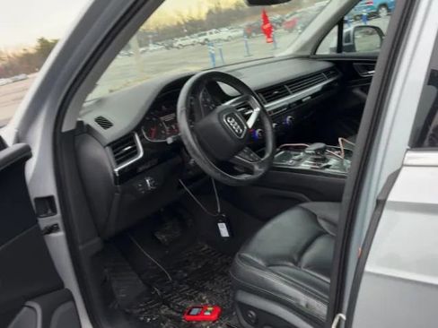 Used 2017 Audi Q7 3.0T Premium Plus w/ Premium Plus Package image 3