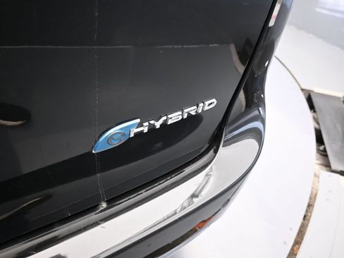 Used 2023 Chrysler Pacifica Touring-L FWD image 43