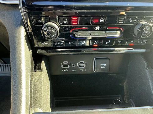 Used 2021 Jeep Grand Cherokee L Limited image 22