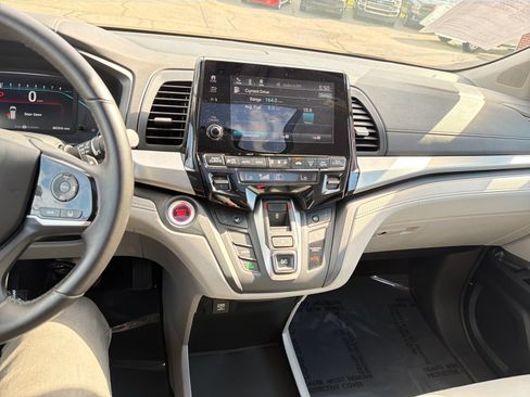 Used 2019 Honda Odyssey EX-L image 19