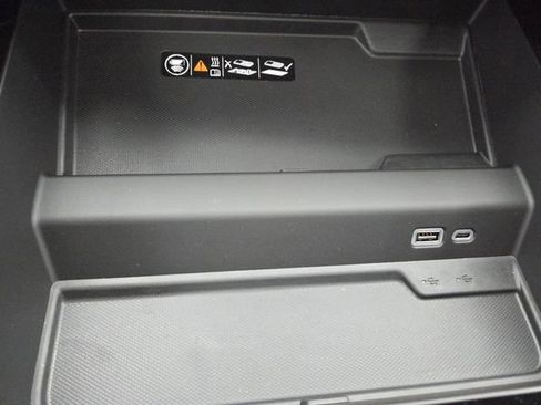 New 2026 Chevrolet Tahoe High Country AWD/4WD image 12