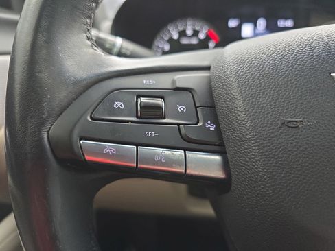 Used 2022 Cadillac CT4 Luxury w/ Sun And Sound Package RWD image 33