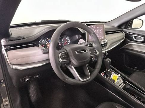 Used 2023 Jeep Compass Limited w/ Sun and Sound Group AWD/4WD image 14