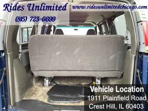 Used 2002 Chevrolet Express 2500 Passenger w/ LS Preferred Equipment Group image 27