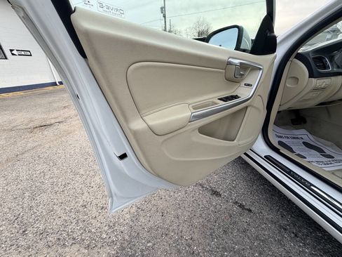 Used 2015 Volvo S60 T5 Premier image 31