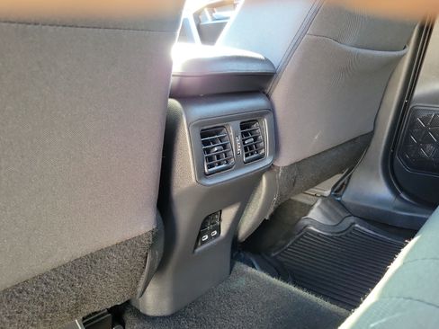Used 2024 Toyota RAV4 XLE FWD image 13