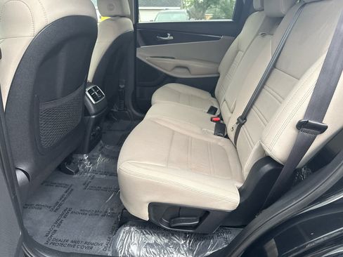 Used 2020 Kia Sorento S AWD/4WD image 13