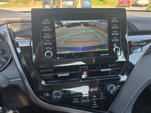Used 2022 Toyota Camry SE FWD image 26