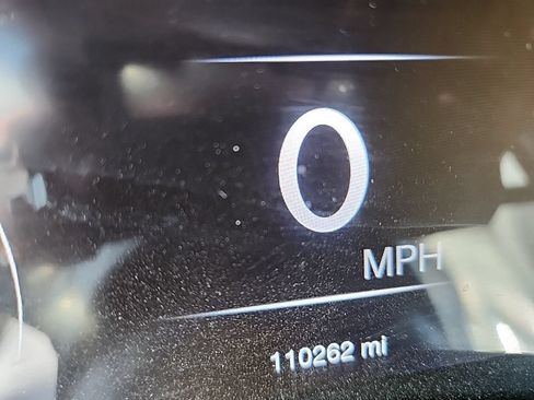 Used 2017 Jeep Grand Cherokee Limited AWD/4WD image 15