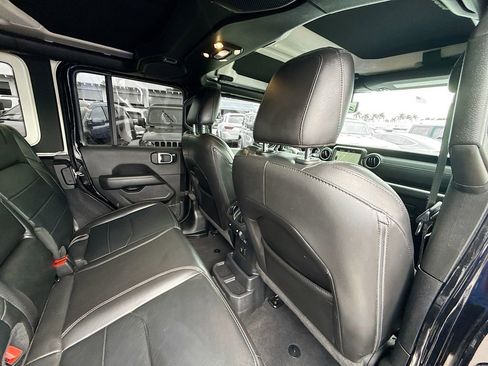 Used 2023 Jeep Wrangler Unlimited Sahara w/ Cold Weather Group image 33