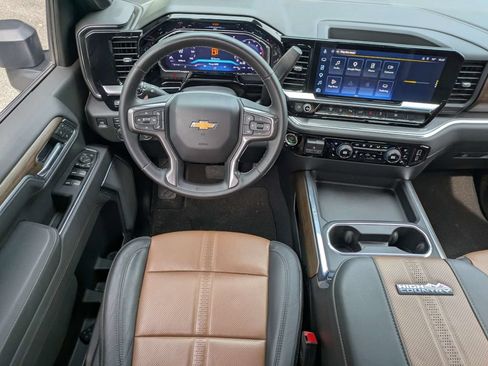 Used 2026 Chevrolet Silverado 2500 High Country w/ Technology Package AWD/4WD image 16