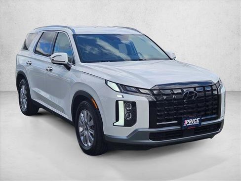 Used 2025 Hyundai Palisade SEL image 3
