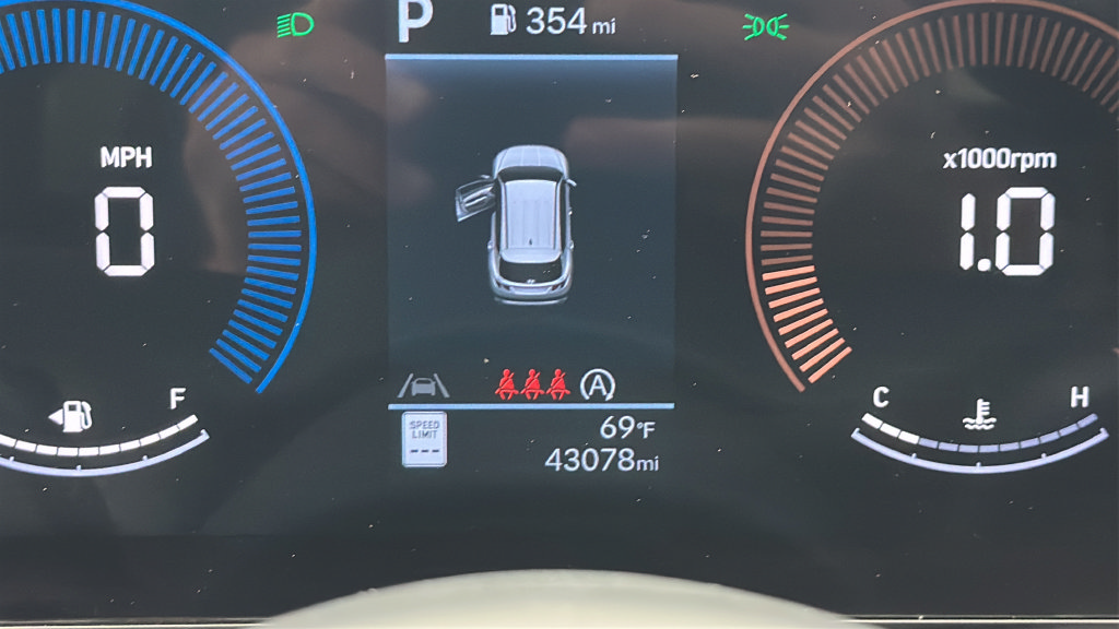 Used 2025 Hyundai Tucson SEL FWD image 15