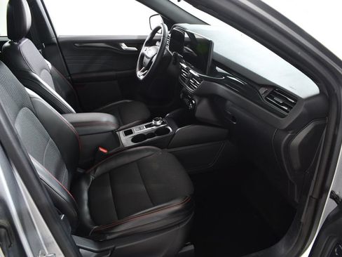 Used 2024 Ford Escape ST-Line w/ Tech Pack #1 AWD/4WD image 10