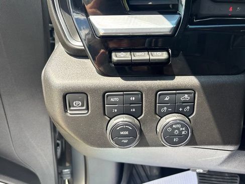 Used 2024 Chevrolet Silverado 1500 LTZ w/ LTZ Premium Package AWD/4WD image 12