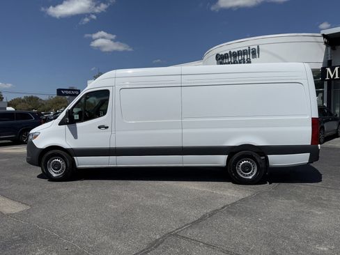 New 2025 Mercedes-Benz Sprinter 2500 image 2