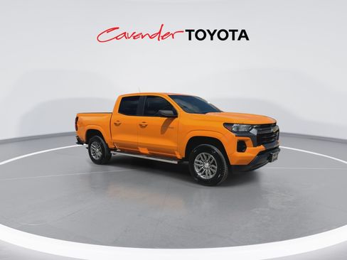 Used 2026 Chevrolet Colorado LT RWD image 2