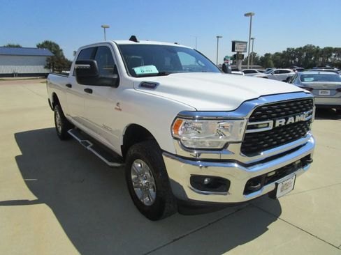 Used 2023 RAM 2500 Big Horn w/ Level 1 Equipment Group AWD/4WD image 9
