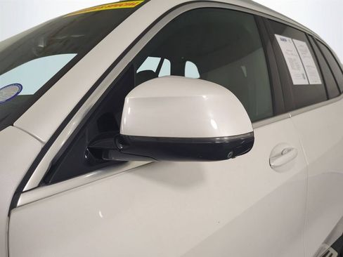 Used 2023 BMW X5 xDrive40i w/ Premium Package AWD/4WD image 12