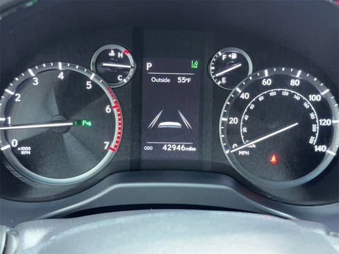 Used 2023 Lexus GX 460 Premium w/ Accessory Package image 21