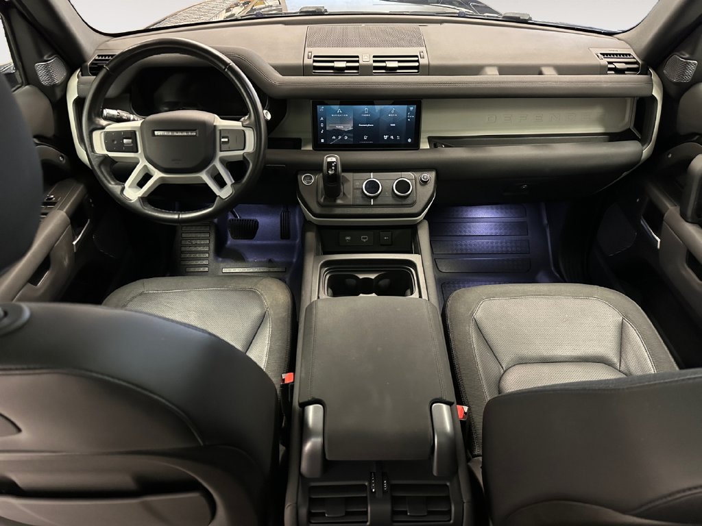 Used 2020 Land Rover Defender 110 S AWD/4WD image 10