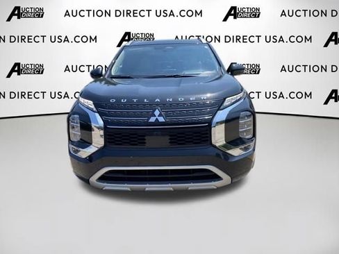 Used 2024 Mitsubishi Outlander SEL FWD image 2