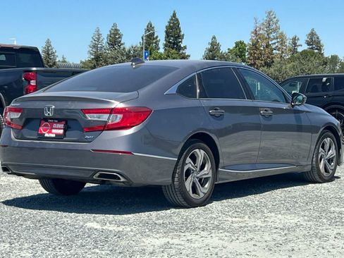 Used 2018 Honda Accord EX-L image 3
