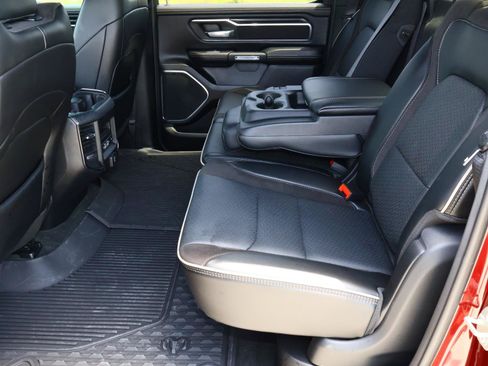 Used 2024 RAM 1500 Laramie AWD/4WD image 23