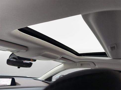 Used 2025 MAZDA CX-30 AWD 2.5 S w/ Premium Package image 22