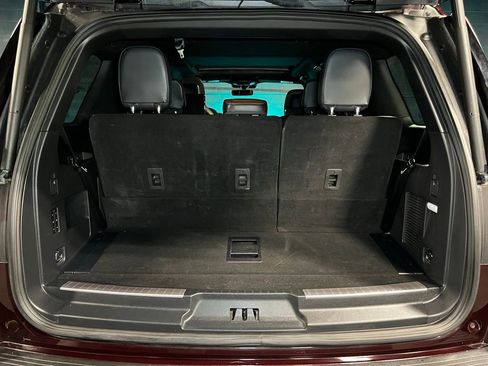 Used 2023 Lincoln Navigator Reserve AWD/4WD image 14