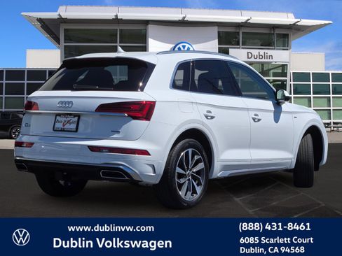 Used 2023 Audi Q5 2.0T Premium Plus w/ Premium Plus Package AWD/4WD image 4