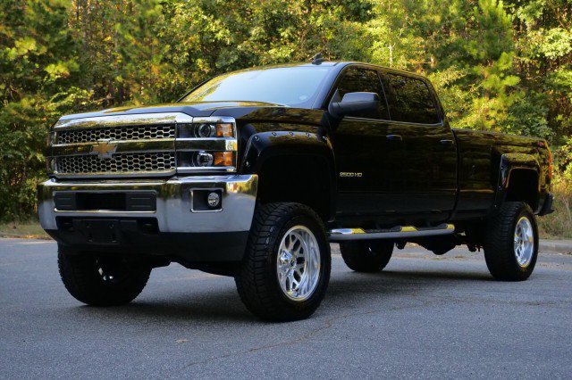 Used 2019 Chevrolet Silverado 2500 LT w/ All Star Edition AWD/4WD image 6
