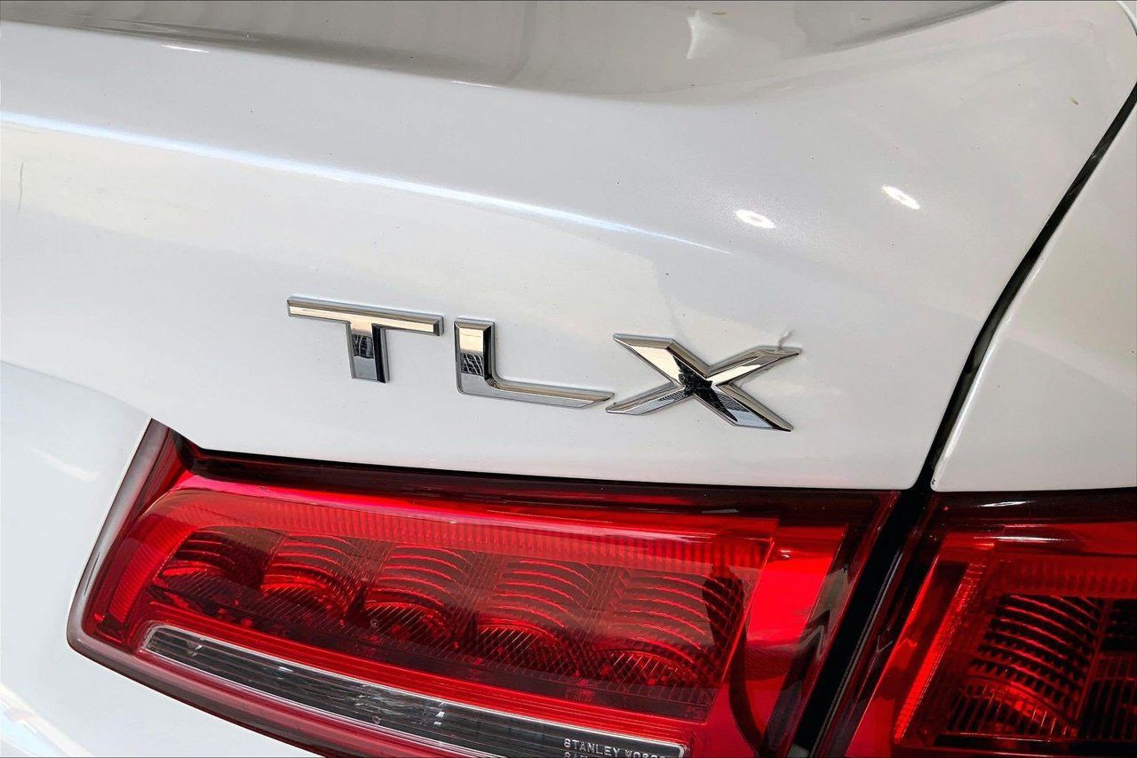 Used 2019 Acura TLX w/ Technology Package FWD image 7