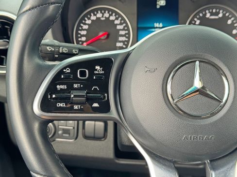 Used 2022 Mercedes-Benz Sprinter 1500 image 20