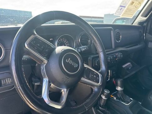 Used 2021 Jeep Wrangler Unlimited Sahara AWD/4WD image 11