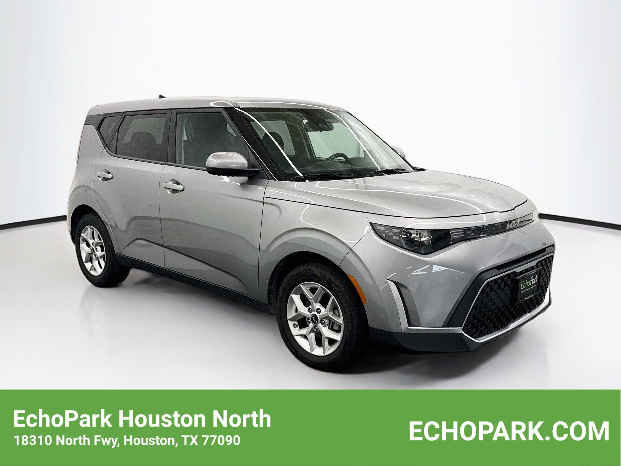 Used 2025 Kia Soul LX w/ LX Technology Package FWD image 1