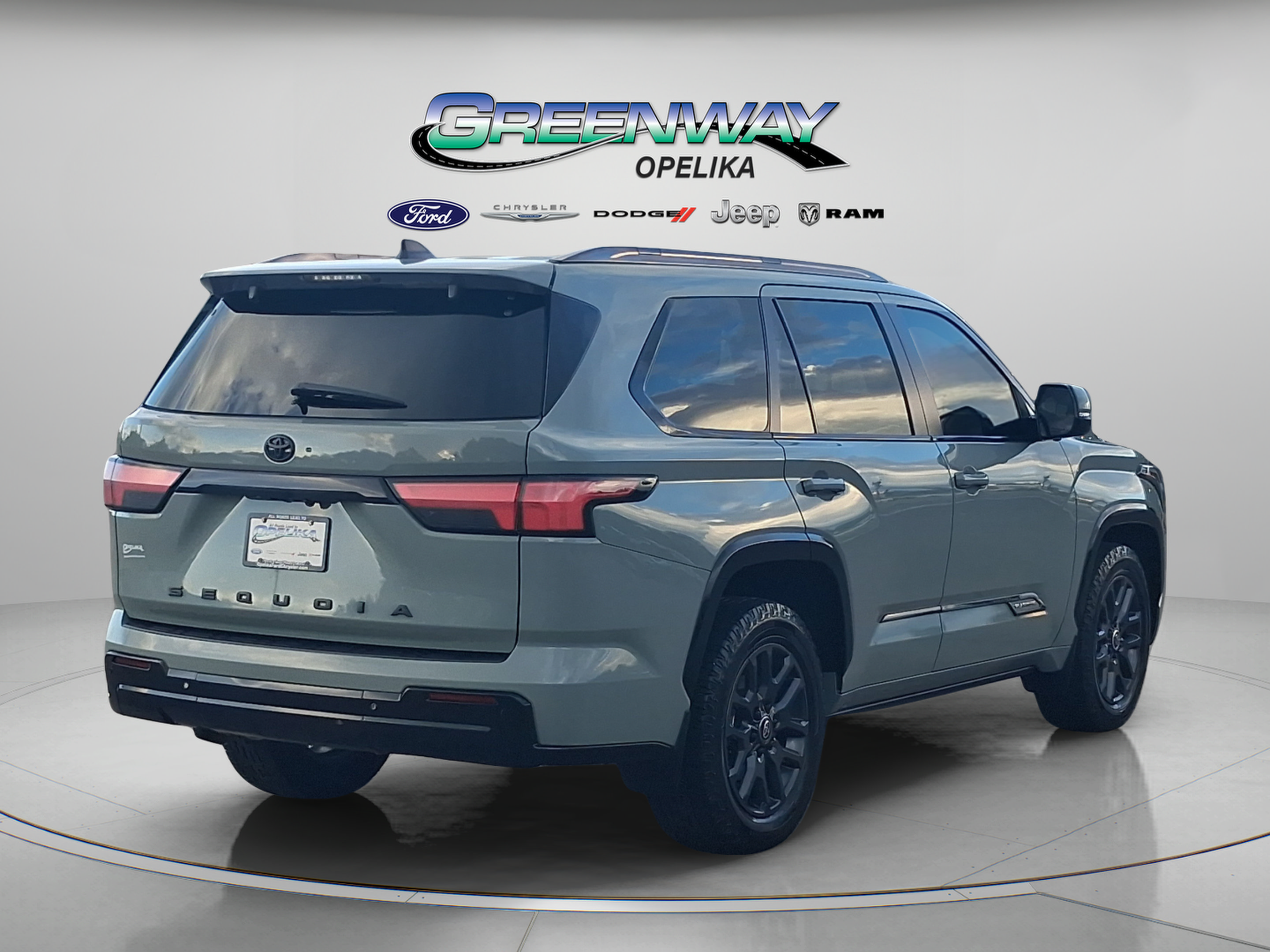 Used 2024 Toyota Sequoia Platinum RWD image 7