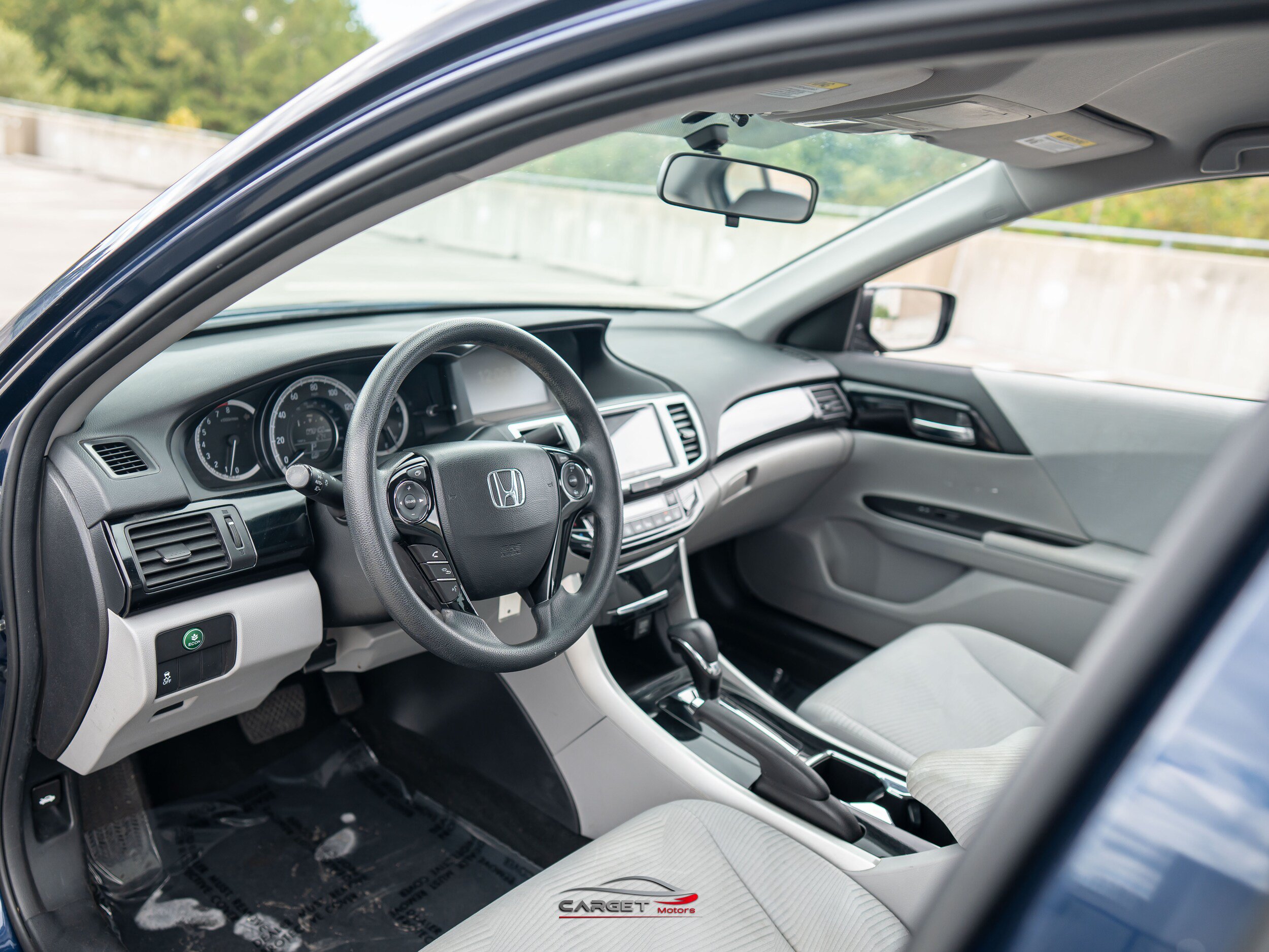 Used 2017 Honda Accord LX image 11