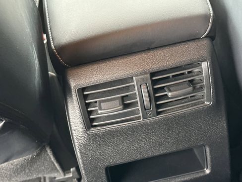 Used 2024 Mitsubishi Outlander SE image 14