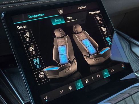 New 2026 Cadillac Escalade ESV Luxury image 22