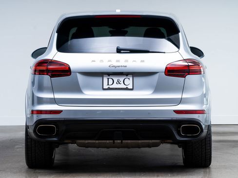 Used 2017 Porsche Cayenne Platinum Edition AWD/4WD image 5