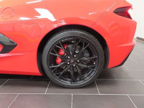 Used 2025 Chevrolet Corvette Stingray Coupe w/ 1LT RWD image 13