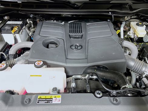 Used 2025 Toyota Tundra SR5 image 26