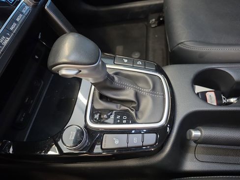 Certified 2024 Kia Seltos EX FWD image 32