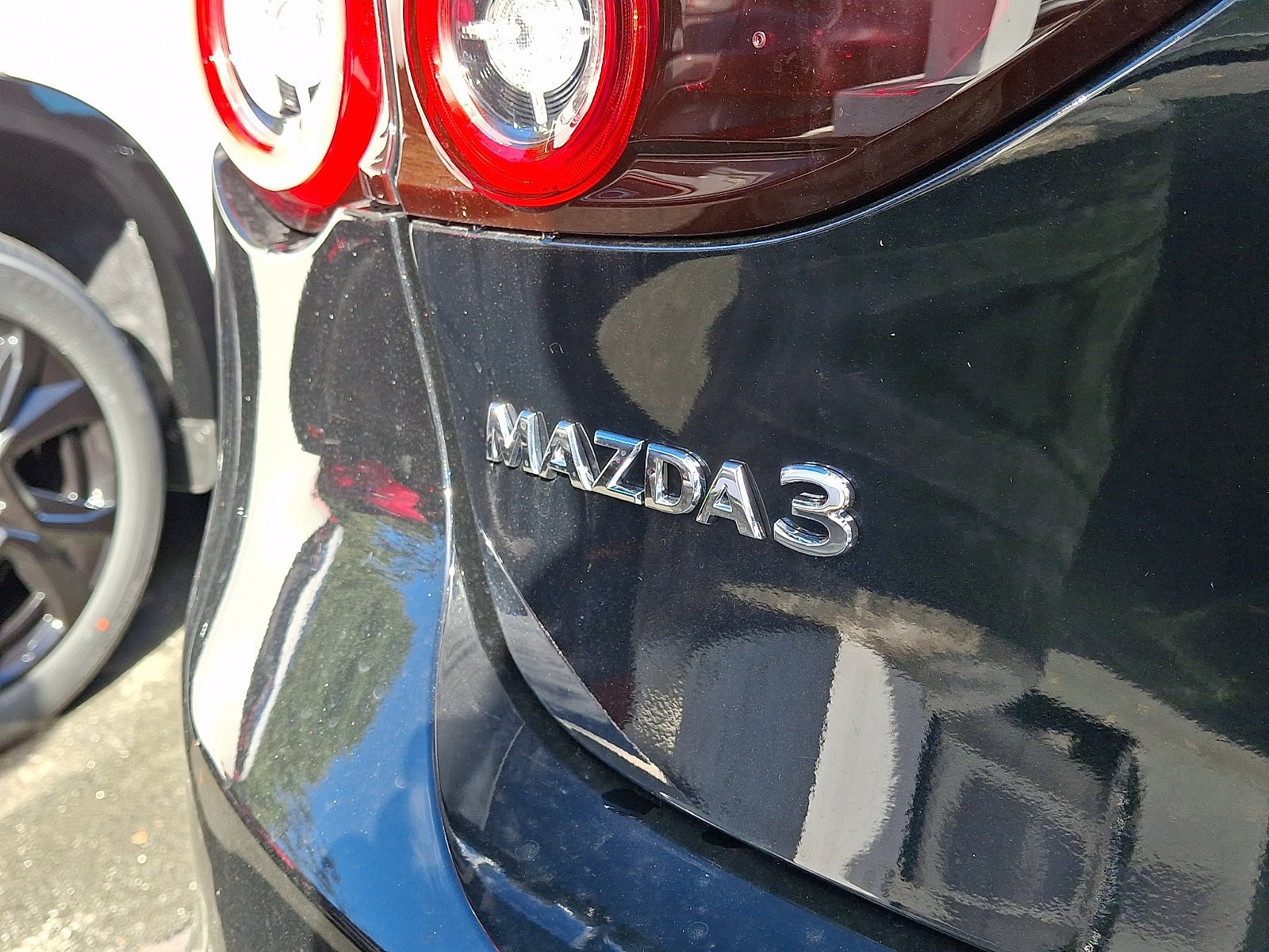 New 2026 MAZDA MAZDA3 s FWD image 5